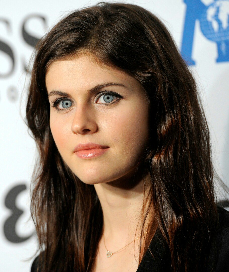 General photo of Alexandra Daddario