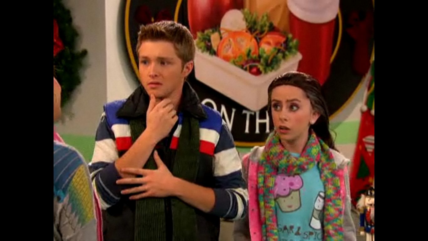 Allisyn Ashley Arm in So Random!, episode: Justin Bieber