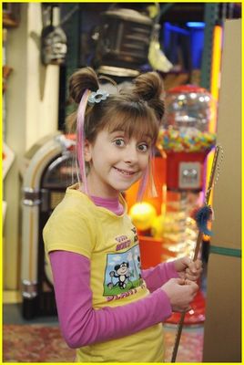 Allisyn Ashley Arm in Sonny With A Chance