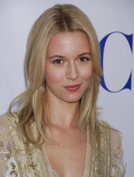 General photo of Alona Tal