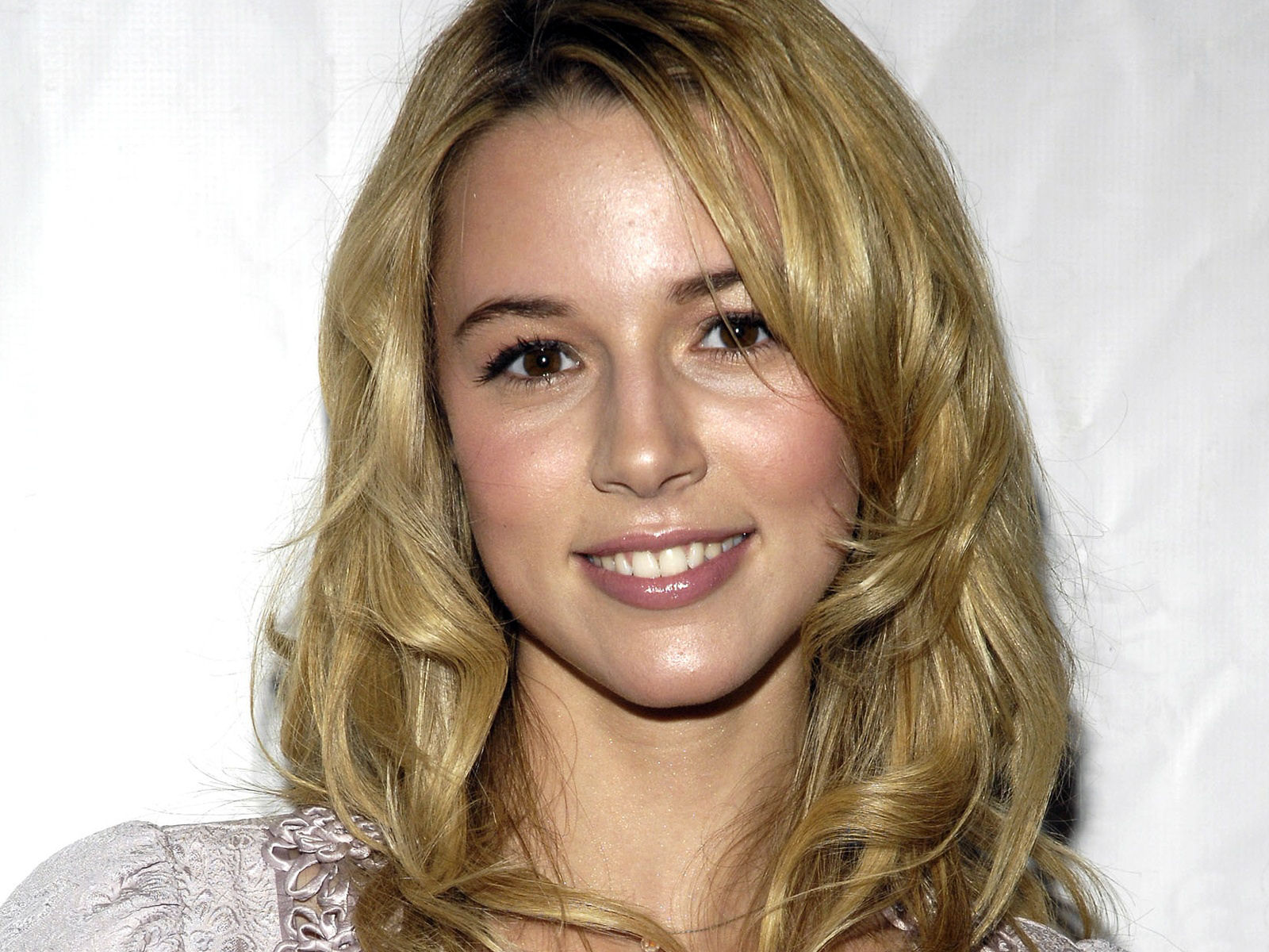 General photo of Alona Tal