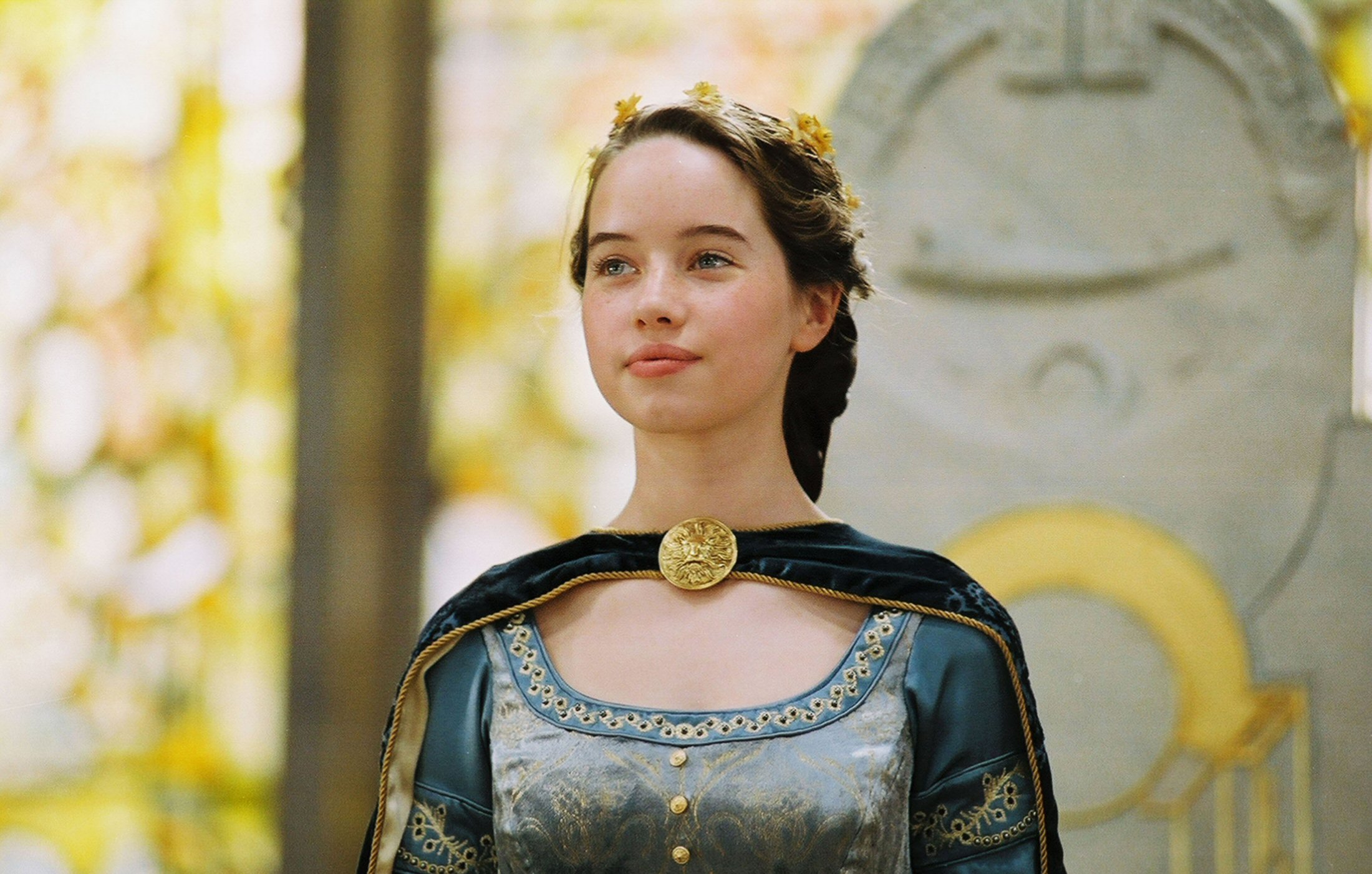 Anna Popplewell in The Chronicles of Narnia: The Lion, the Witch and the Wardrobe