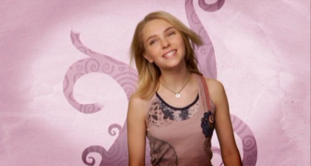 AnnaSophia Robb in Music Video: Keep Your Mind Wide Open