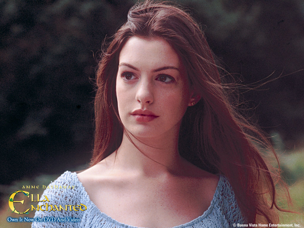 Anne Hathaway in Ella Enchanted