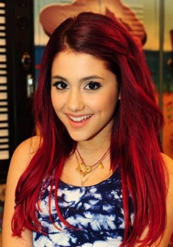 Ariana Grande in Victorious: (Season 1)