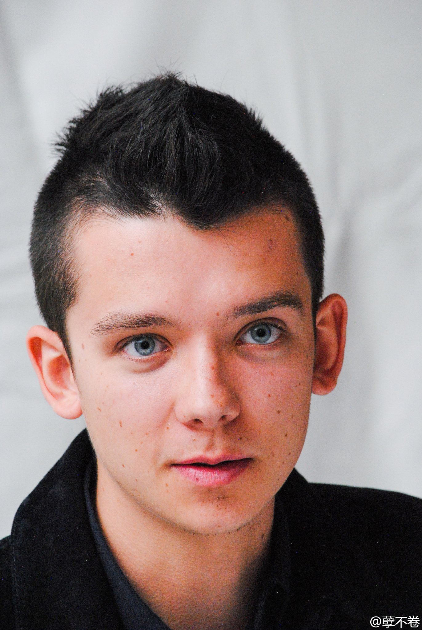 General photo of Asa Butterfield