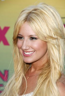 Ashley Tisdale in Teen Choice Awards 2006
