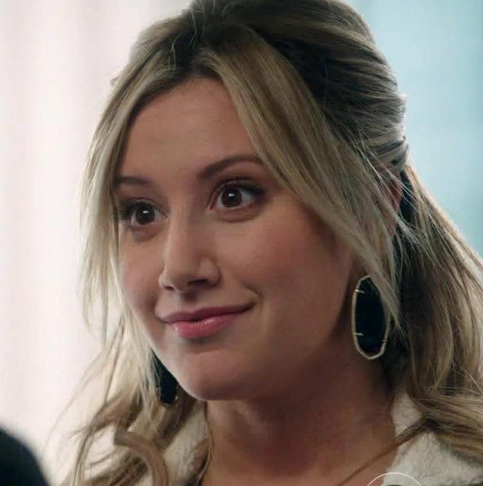 Ashley Tisdale in The Crazy Ones, episode: The Intern