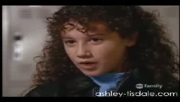 Ashley Tisdale in 7th Heaven, episode: Breaking Up Is Hard To Do