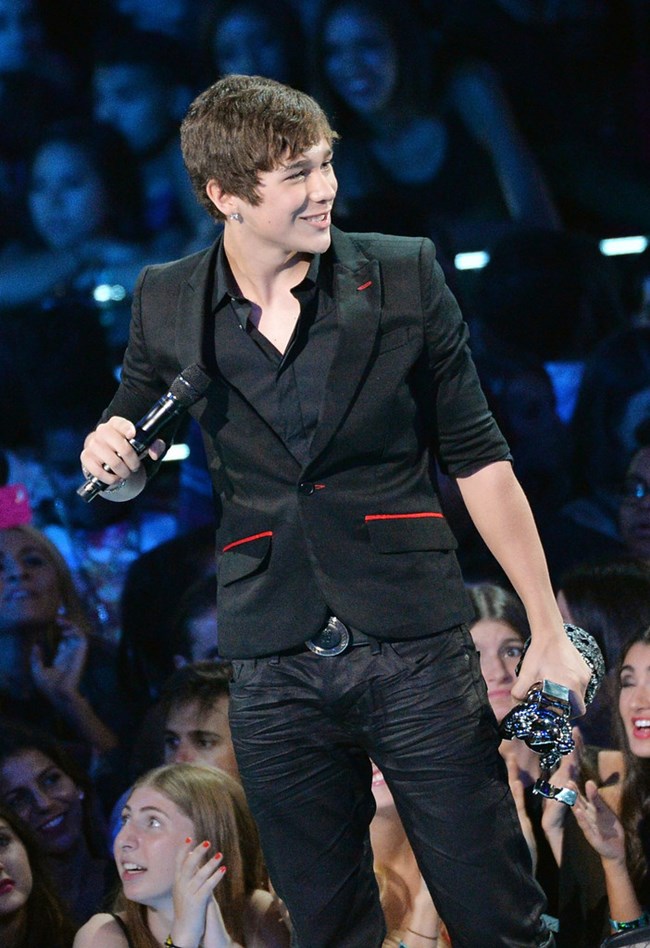 Austin Mahone in MTV Video Music Awards 2013