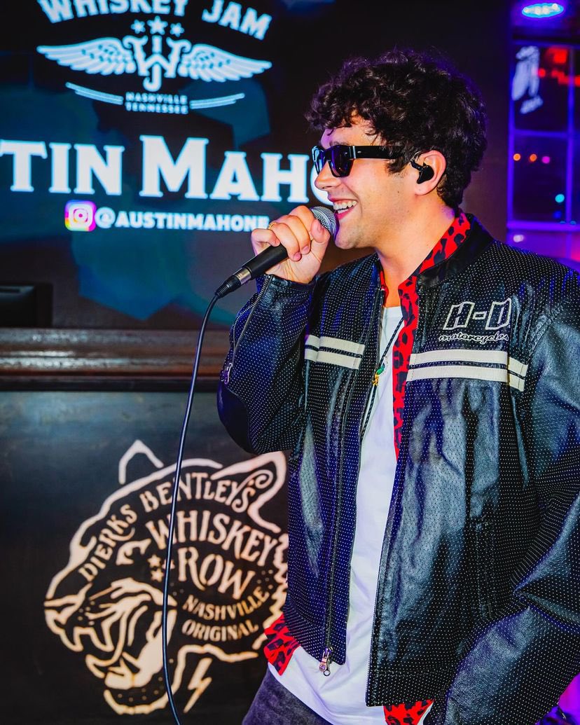 General photo of Austin Mahone