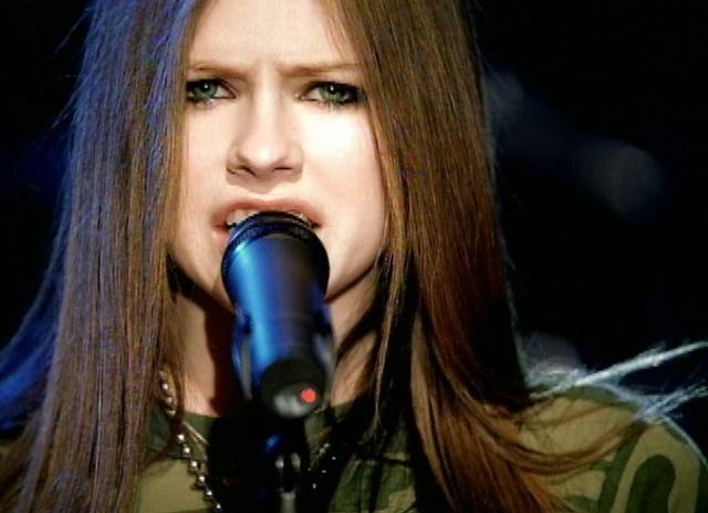 Avril Lavigne in Music Video: Losing Grip