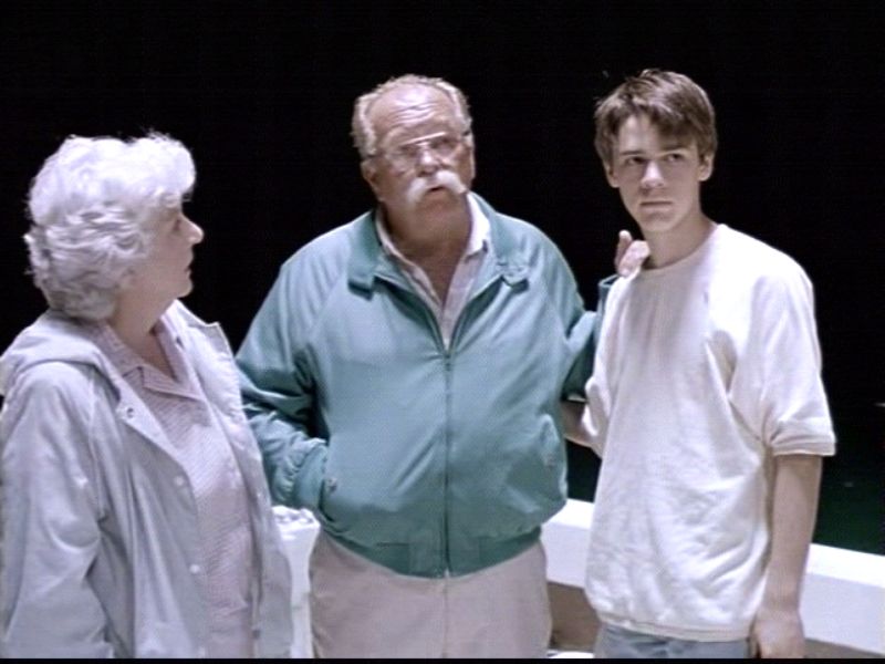 Picture of Barret Oliver in Cocoon: The Return -  Cocoon_The_Return_dvr77_Barret_Oliver.jpg | Teen Idols 4 You