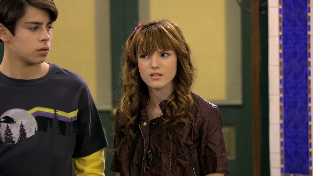 Bella Thorne in Wizards of Waverly Place, episode: Max's Secret Girlfriend