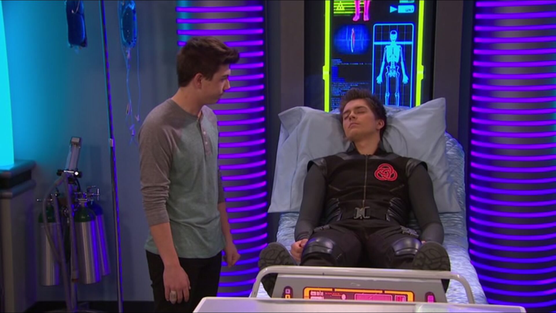 Billy Unger in Mighty Med, episode: Lab Rats vs. Mighty Med