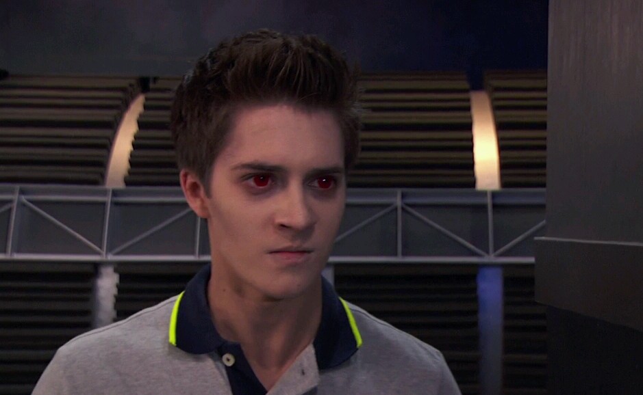 Billy Unger in Lab Rats