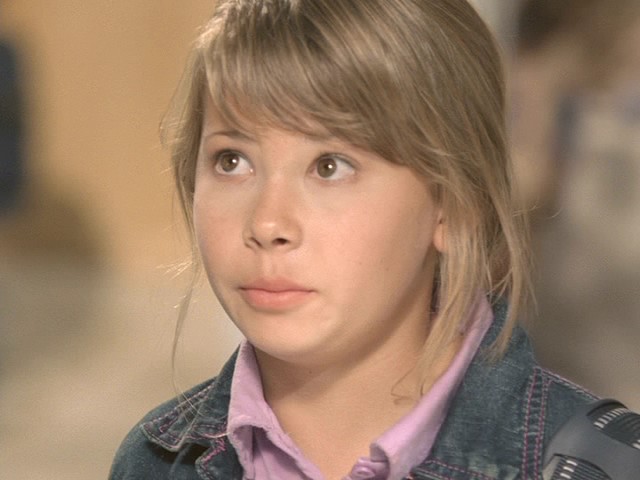 Bindi Irwin in Free Willy: Escape from Pirate's Cove