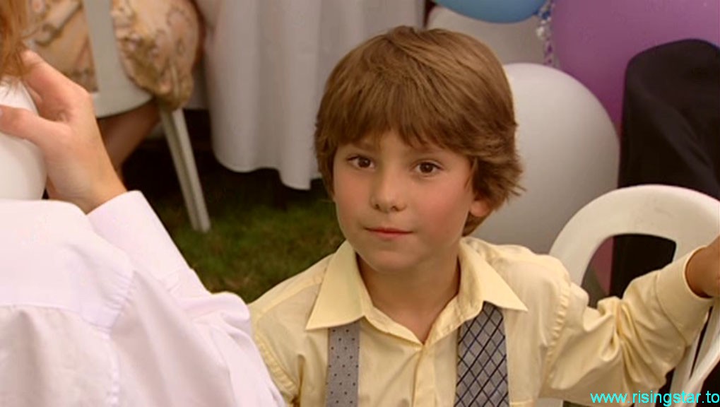 Blake Woodruff in Cheaper by the Dozen 2