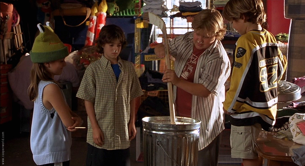 Blake Woodruff in Cheaper By The Dozen