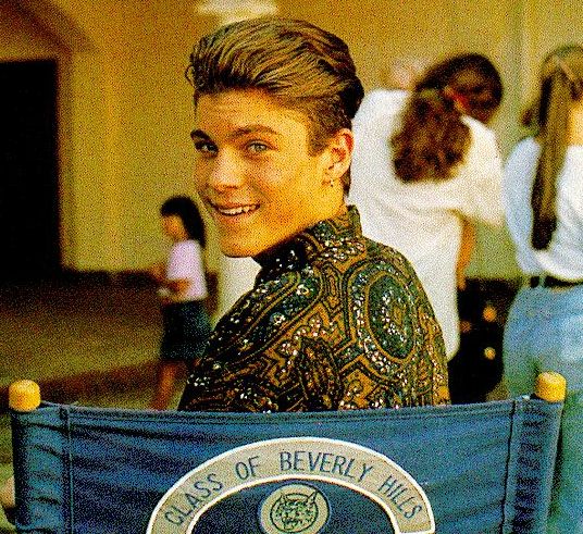 http://www.teenidols4you.com/blink/Actors/brianagreen/green098.jpg