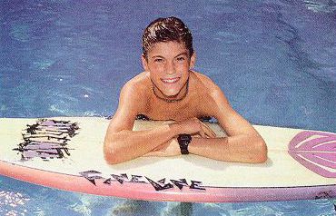 http://www.teenidols4you.com/blink/Actors/brianagreen/green108.jpg