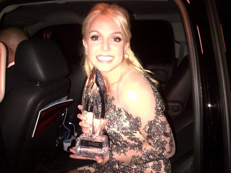 Britney Spears in People's Choice Awards 2014 