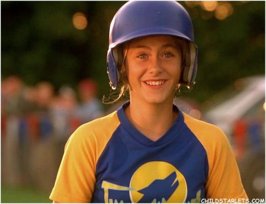 Caitlin Wachs in Air Bud: Seventh Inning Fetch