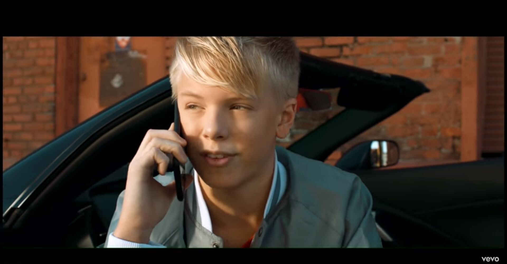 Carson Lueders in Music Video: You're The Reason