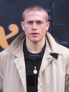Picture of Charlie Hunnam in Hooligans - charlie-hunnam-1329758577.jpg ...