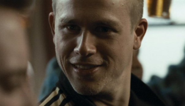 Charlie Hunnam in Hooligans