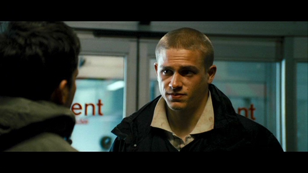 Charlie Hunnam in Hooligans