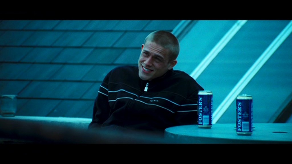 Charlie Hunnam in Hooligans