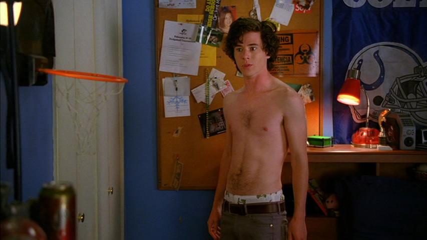 Charlie McDermott. 