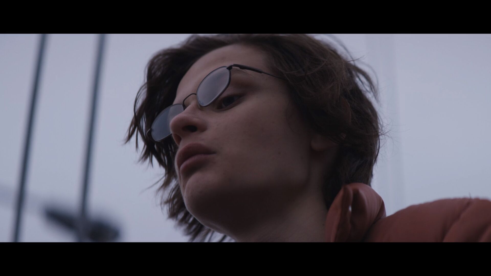 Charlie Tahan in Super Dark Times