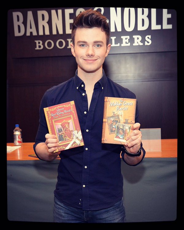 General photo of Chris Colfer