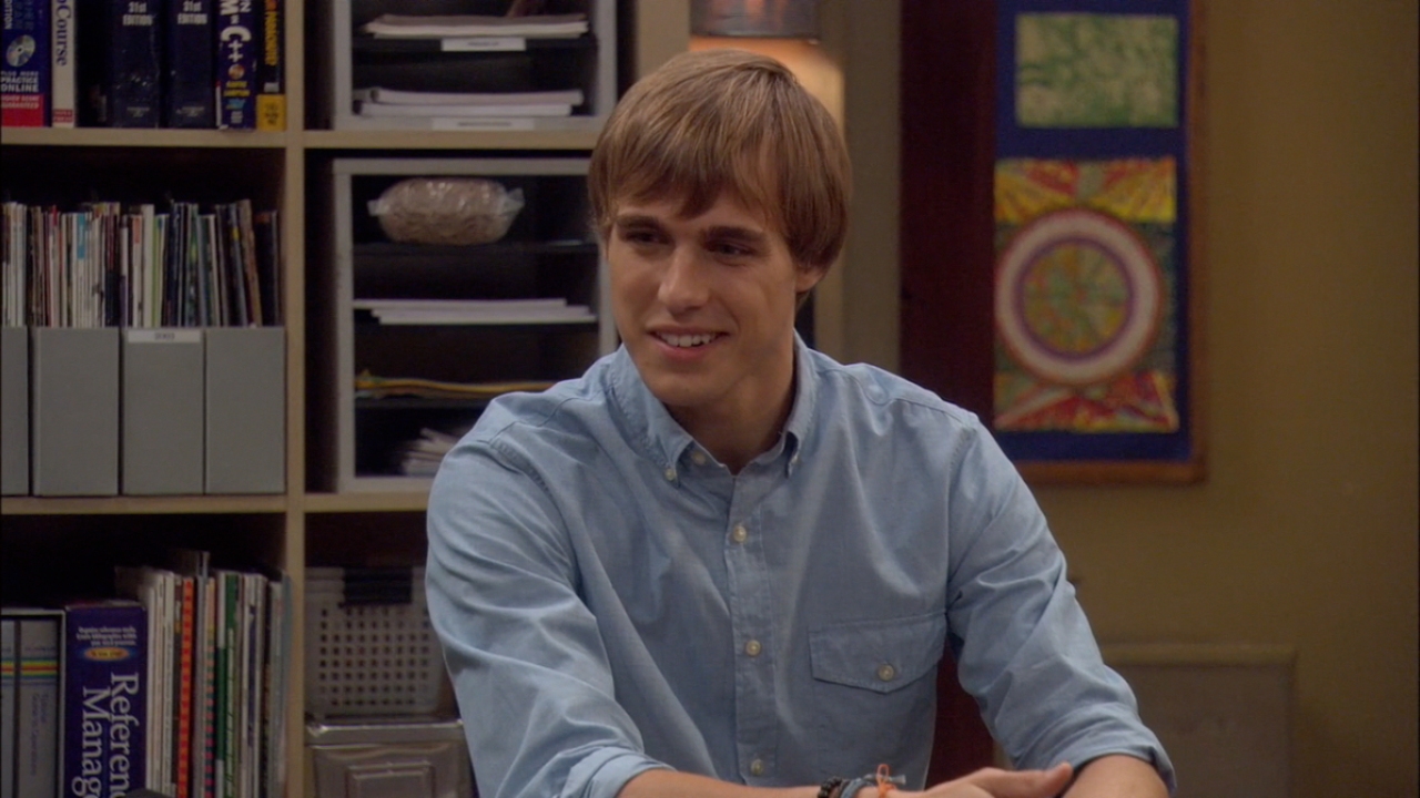 Cody Linley in Melissa & Joey