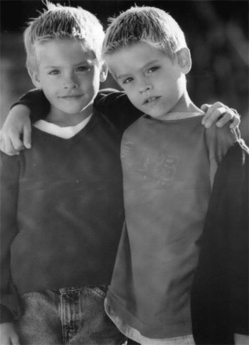 General photo of Cole & Dylan Sprouse