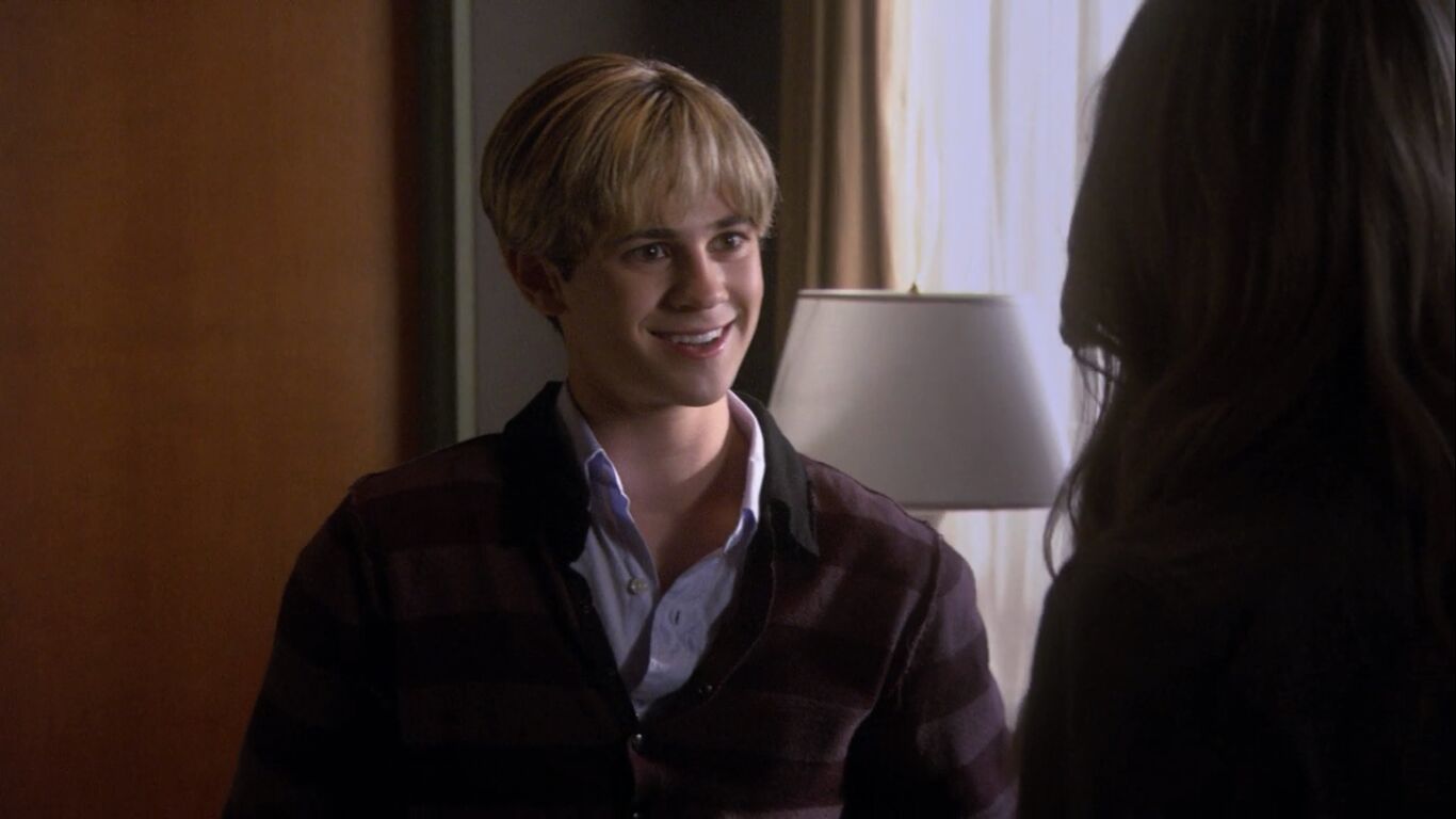 Connor Paolo in Gossip Girl, episode: Poison Ivy