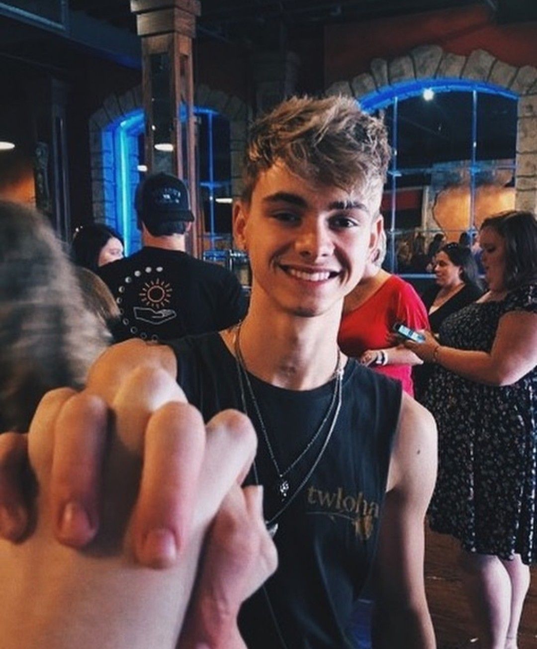 Picture of Corbyn Besson in General Pictures - corbyn-besson-1641809390 ...