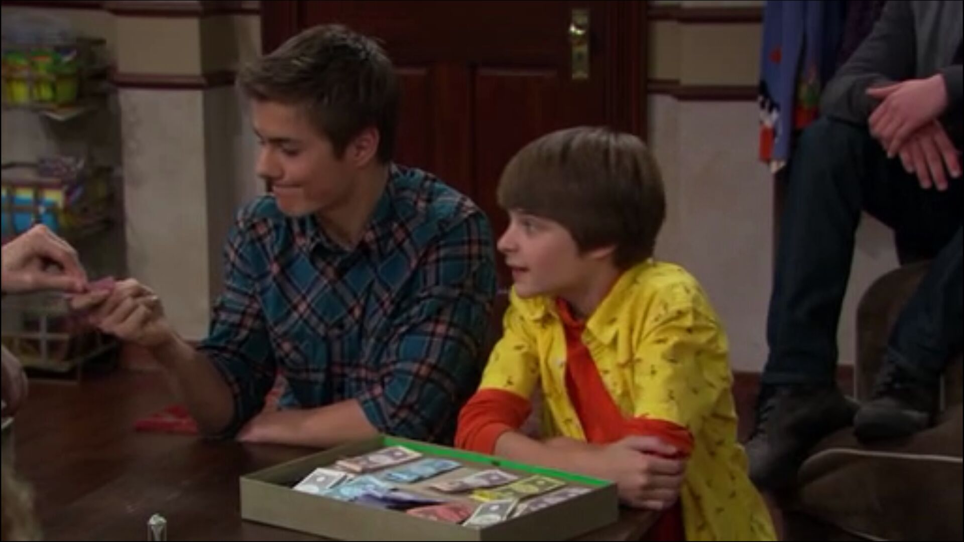 Corey Fogelmanis in Girl Meets World, episode: Girl Meets Game Night