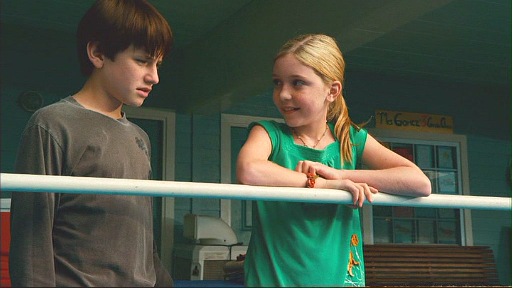 Cozi Zuehlsdorff in Dolphin Tale