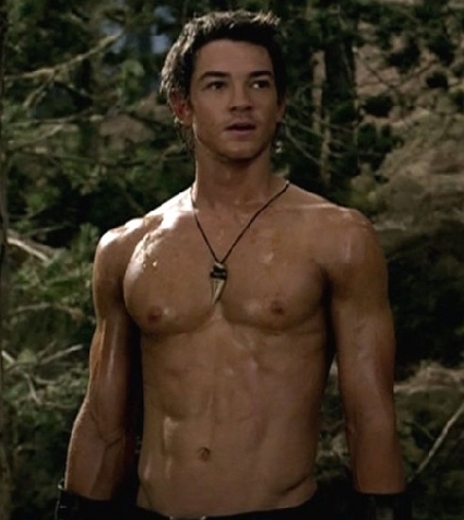 Craig Horner in Legend of the Seeker