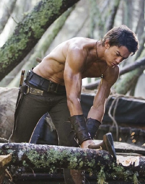 Craig Horner in Legend of the Seeker