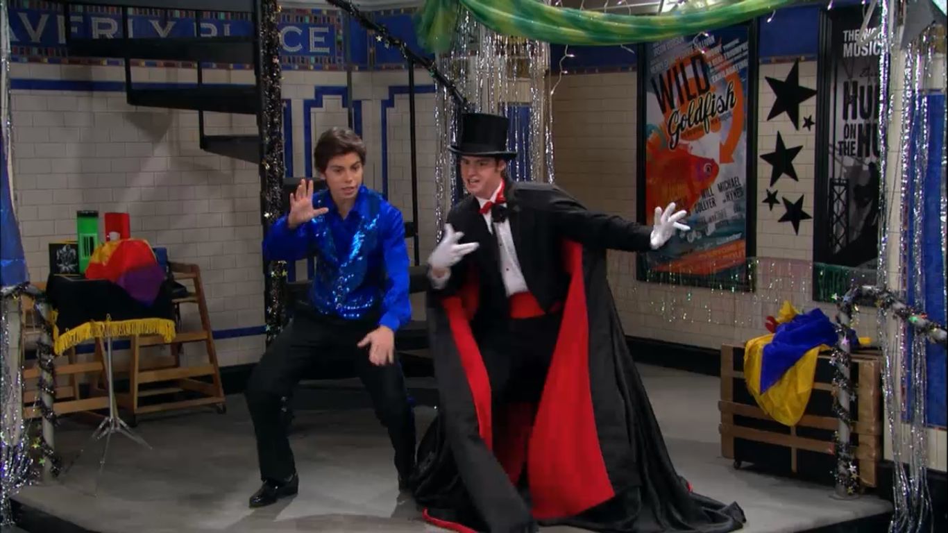 Dan Benson in Wizards of Waverly Place, episode: Zeke Finds Out