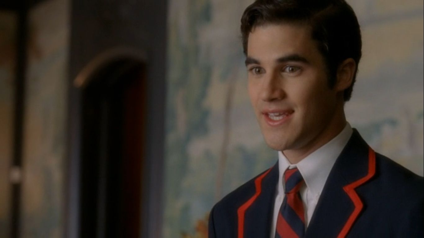 Darren Criss in Glee, episode: Silly Love Songs