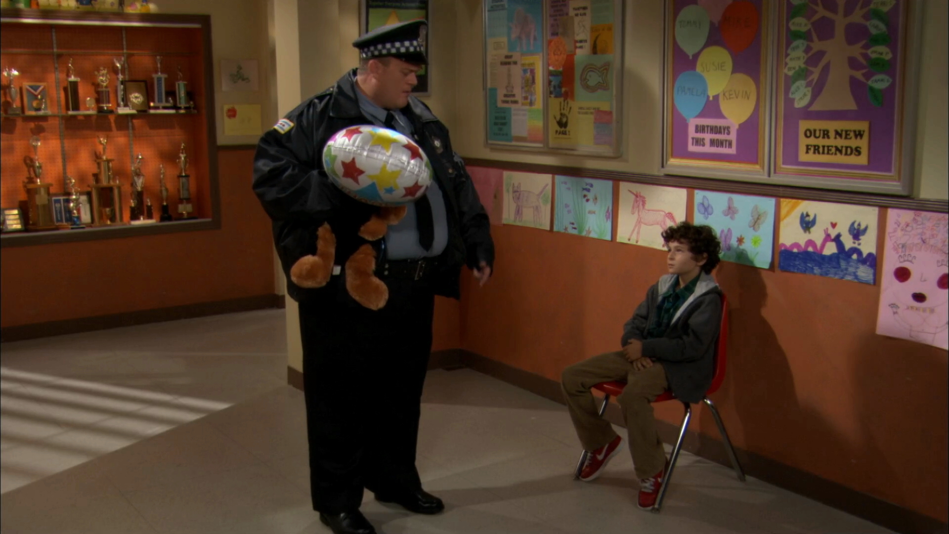 David Mazouz in Mike & Molly, episode: After the Lovin
