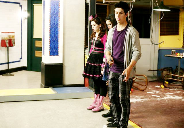 David Henrie in Wizards of Waverly Place: The Movie