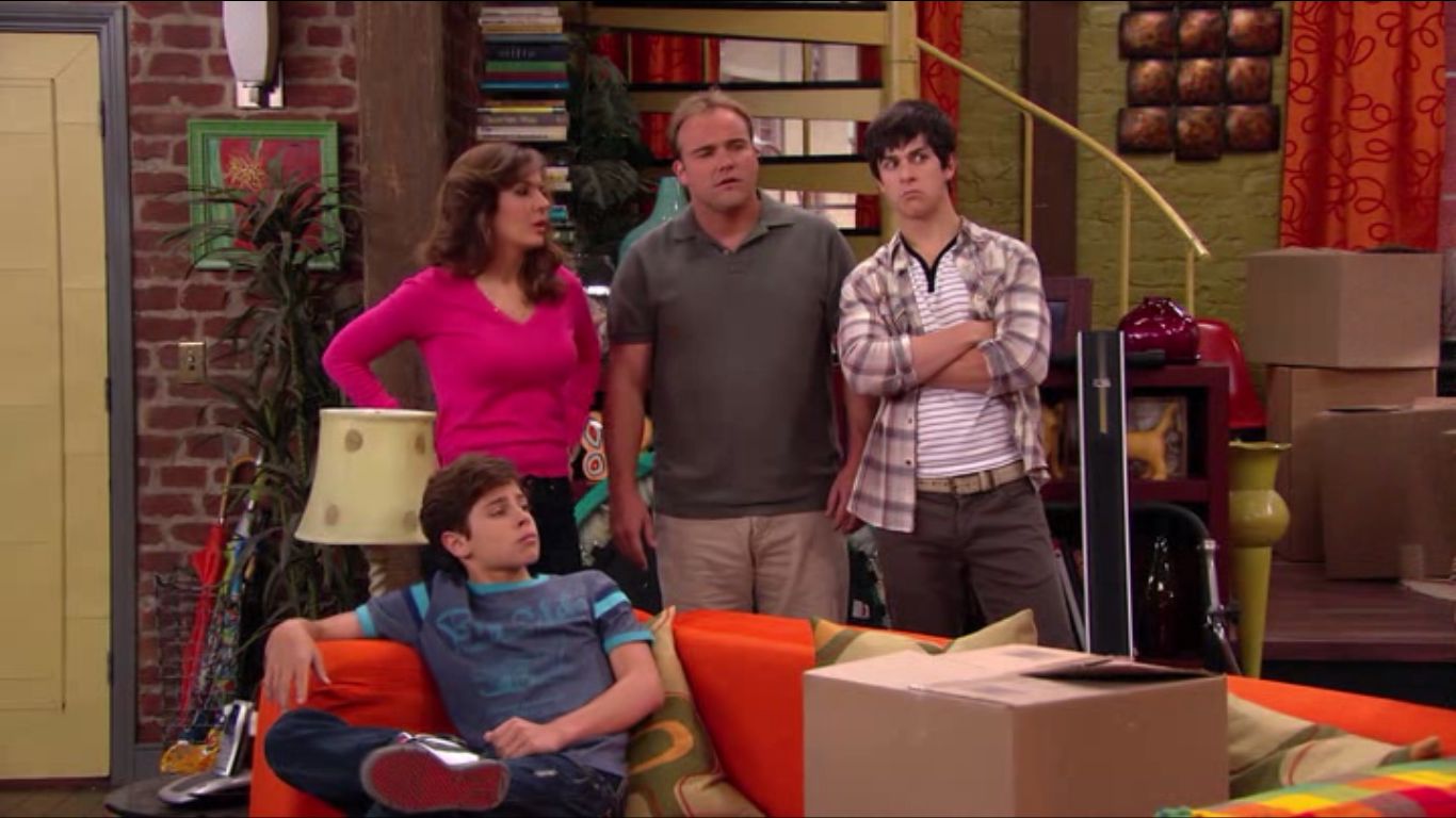 David Henrie in Wizards of Waverly Place