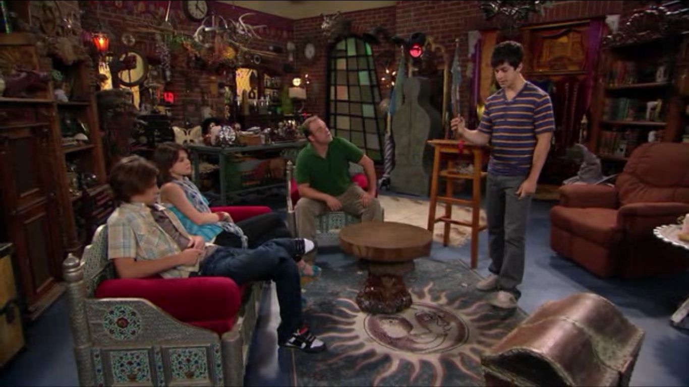 David Henrie in Wizards of Waverly Place, episode: Monster Hunter