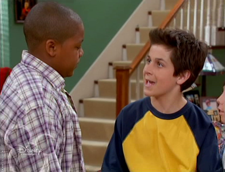 David Henrie in That's So Raven, episode: On Top of Old Oaky